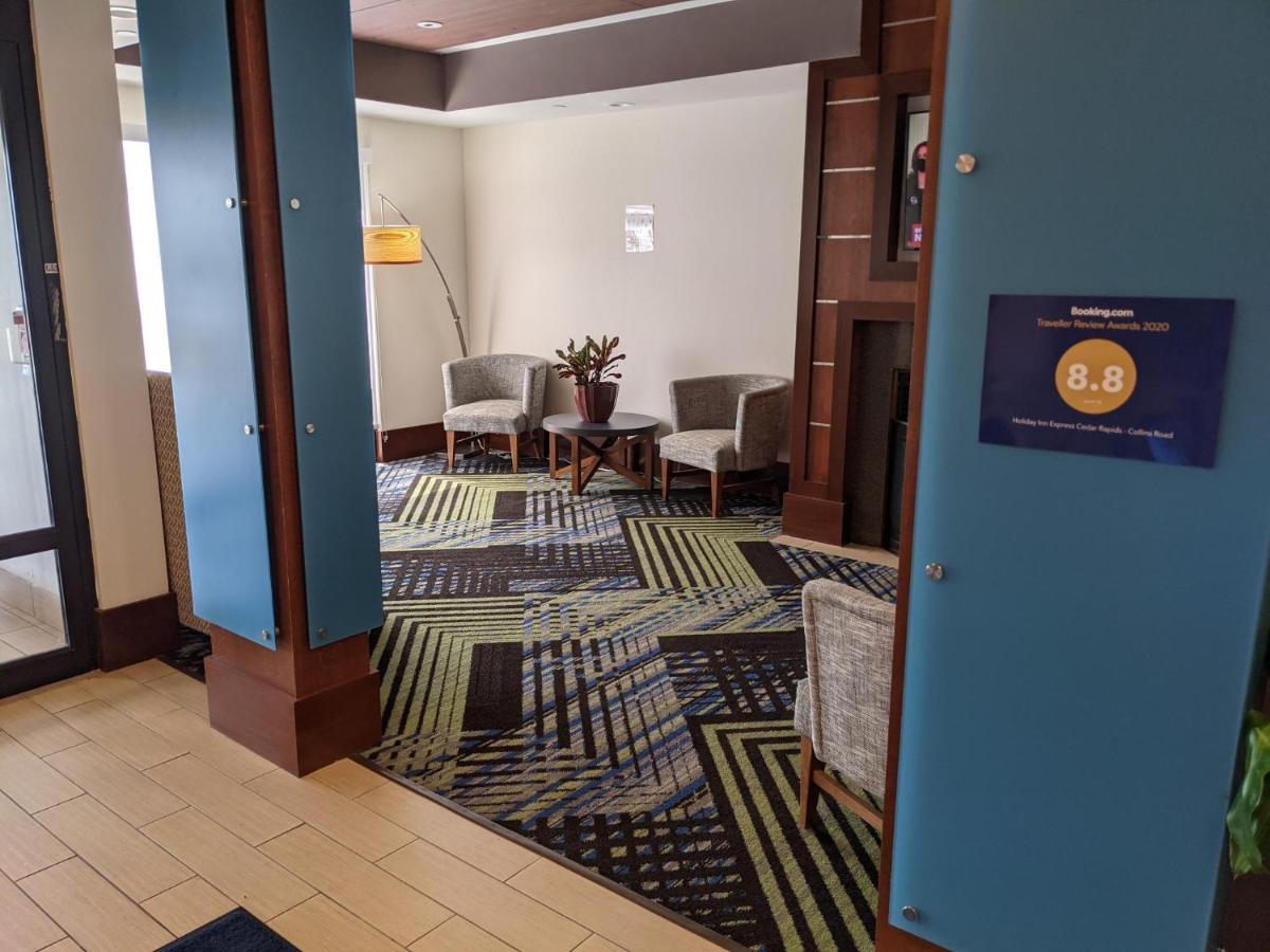 Holiday Inn Express Cedar Rapids - Collins Road By Ihg Esterno foto