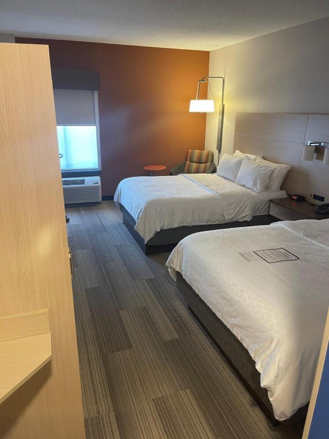 Holiday Inn Express Cedar Rapids - Collins Road By Ihg Esterno foto