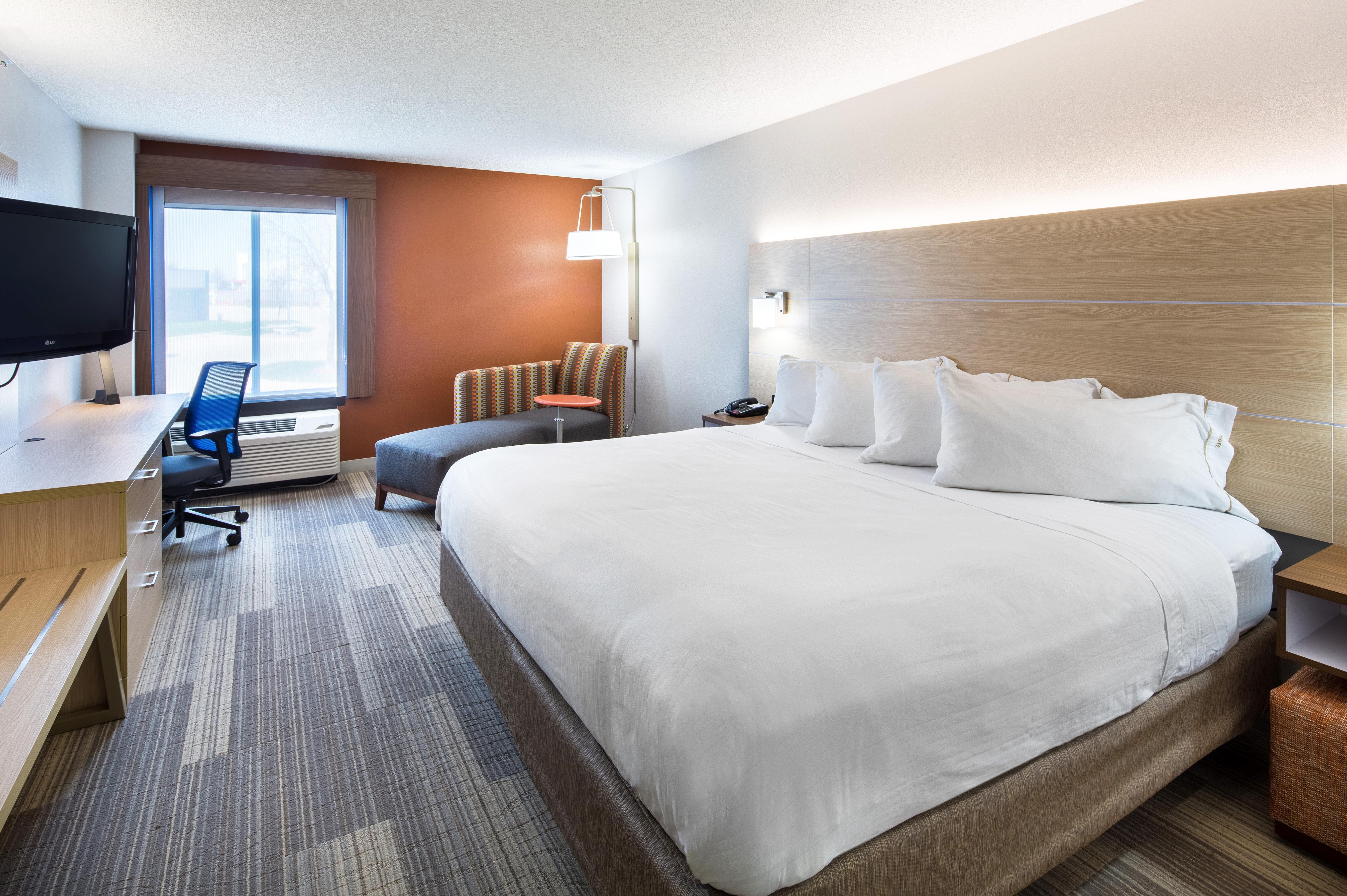Holiday Inn Express Cedar Rapids - Collins Road By Ihg Esterno foto