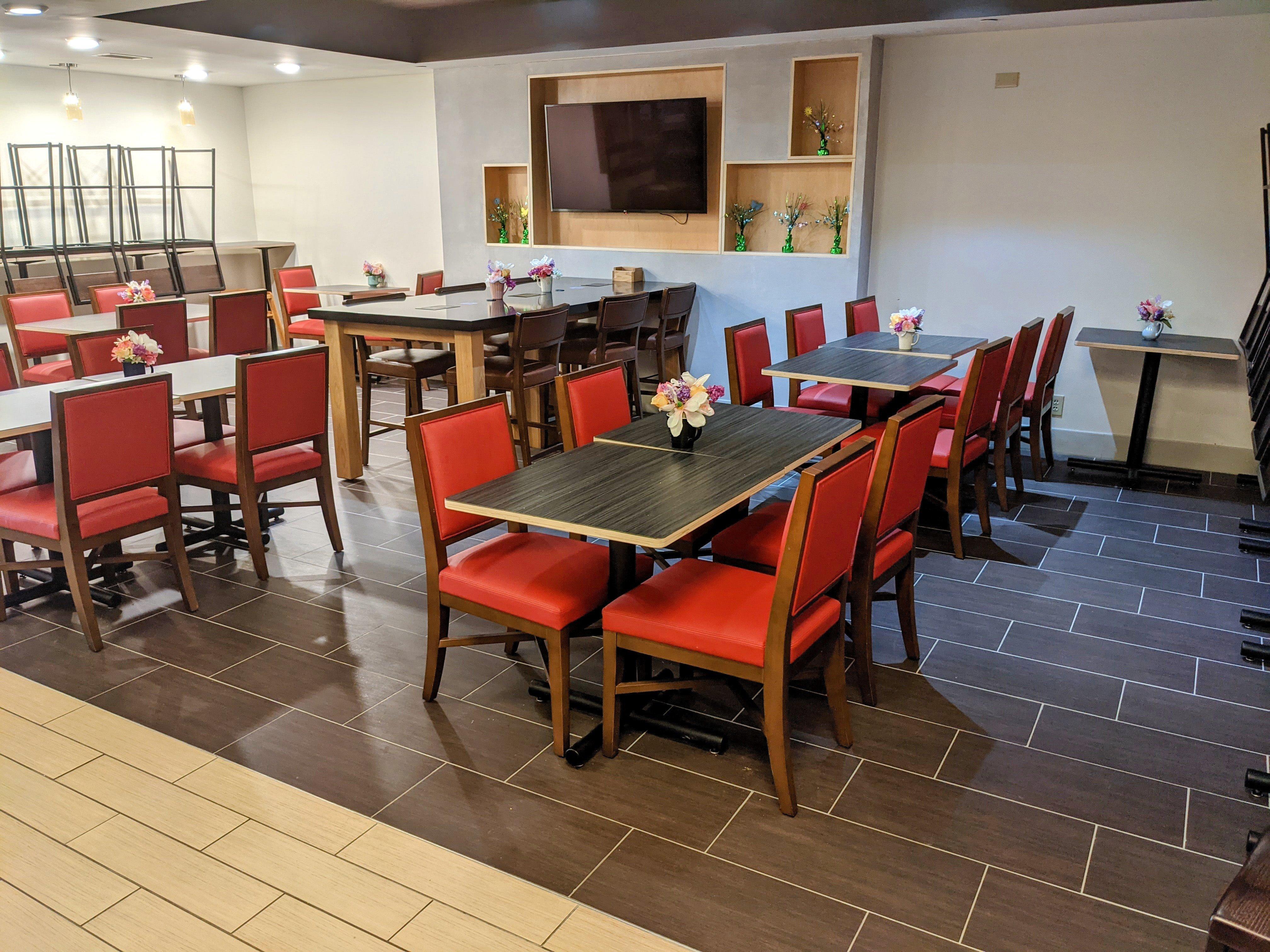 Holiday Inn Express Cedar Rapids - Collins Road By Ihg Esterno foto