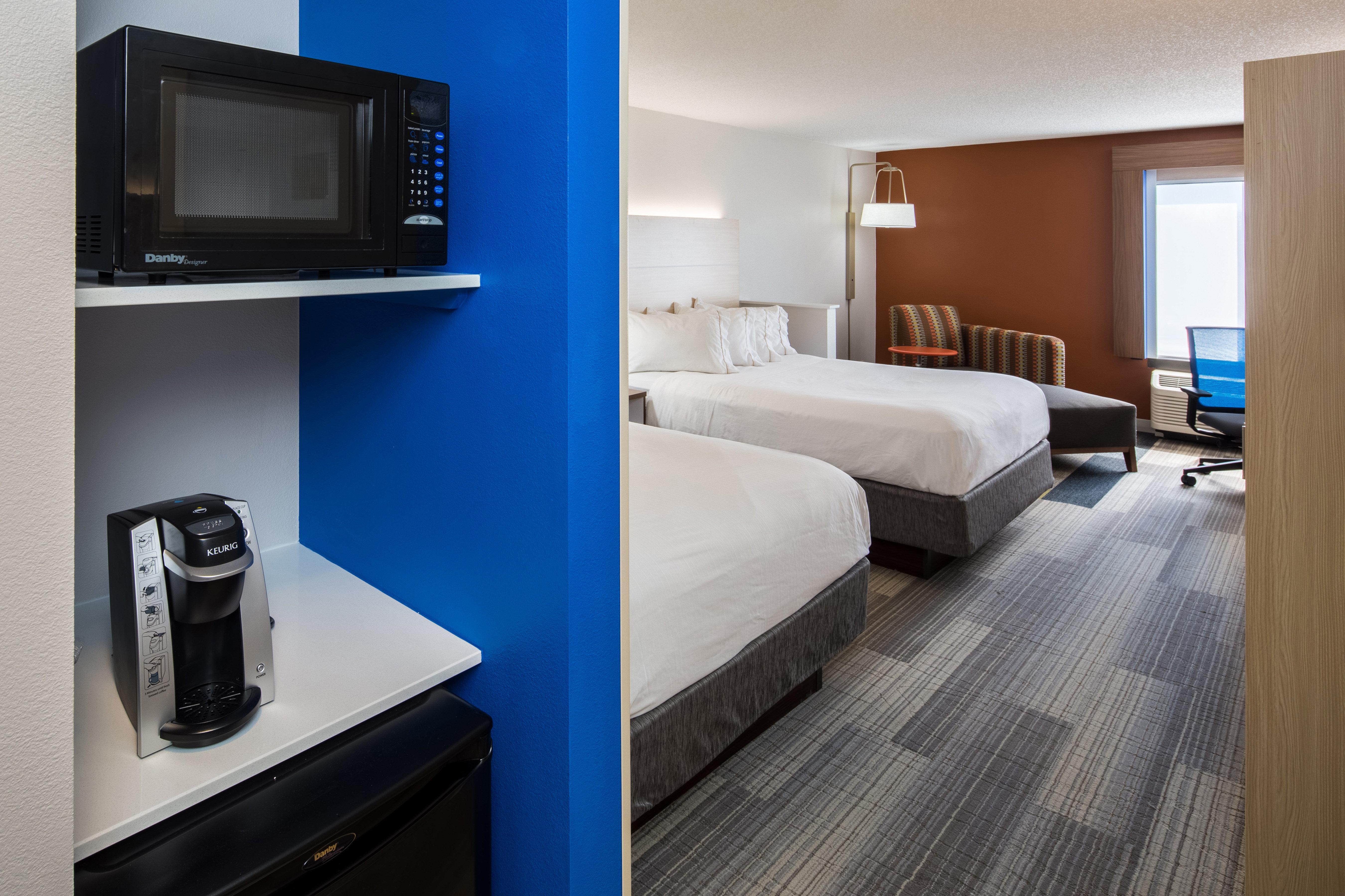 Holiday Inn Express Cedar Rapids - Collins Road By Ihg Esterno foto