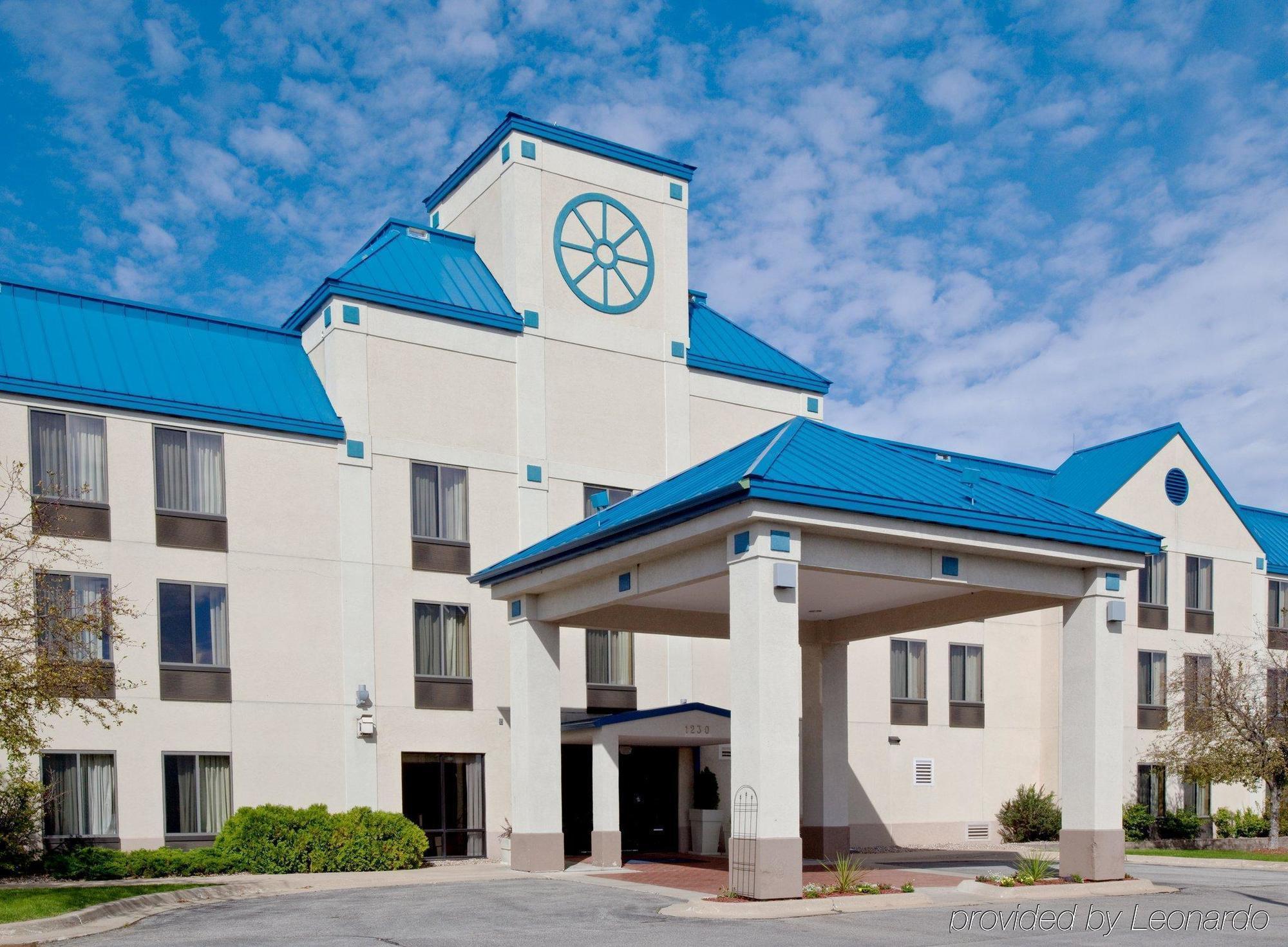 Holiday Inn Express Cedar Rapids - Collins Road By Ihg Esterno foto